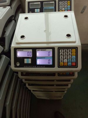 Wasserdichte hohe Genauigkeits-elektronische Gewichts-Skala SS Pan LED 15kg
